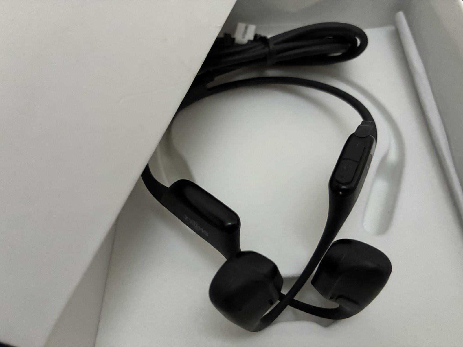 Shokz OpenRun Pro 2 S820Bone Conduction Sports Headphones Read issue (M7H)