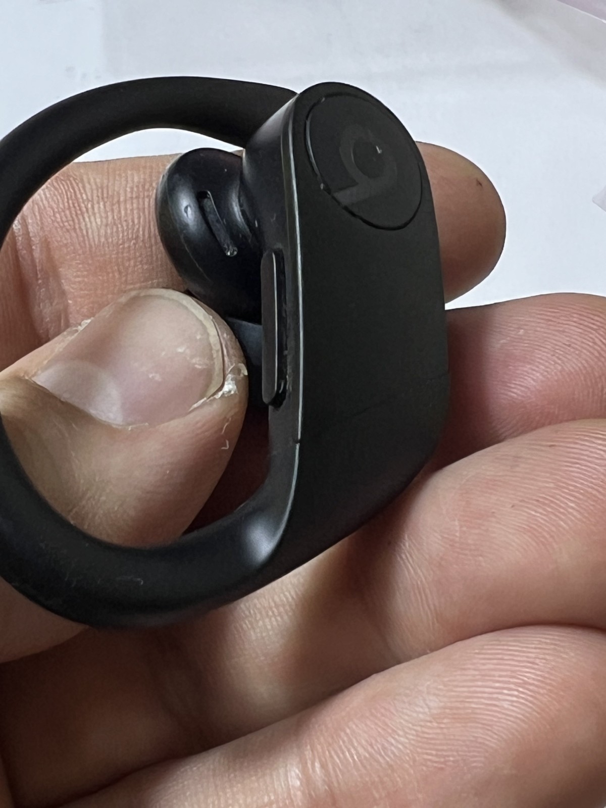 OEM Beats by Dr. Dre A2047 Powerbeats Pro – EarHook Replacement LEFT SIDE BLACK