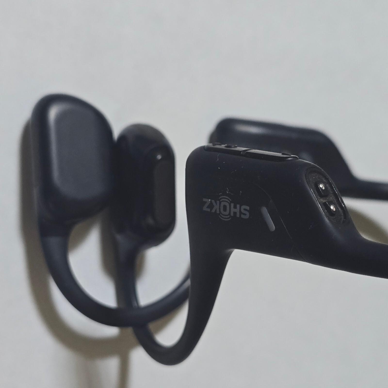 Shokz OpenRun Pro Premium Bone Conduction Open-Ear Sport Headphones – S810