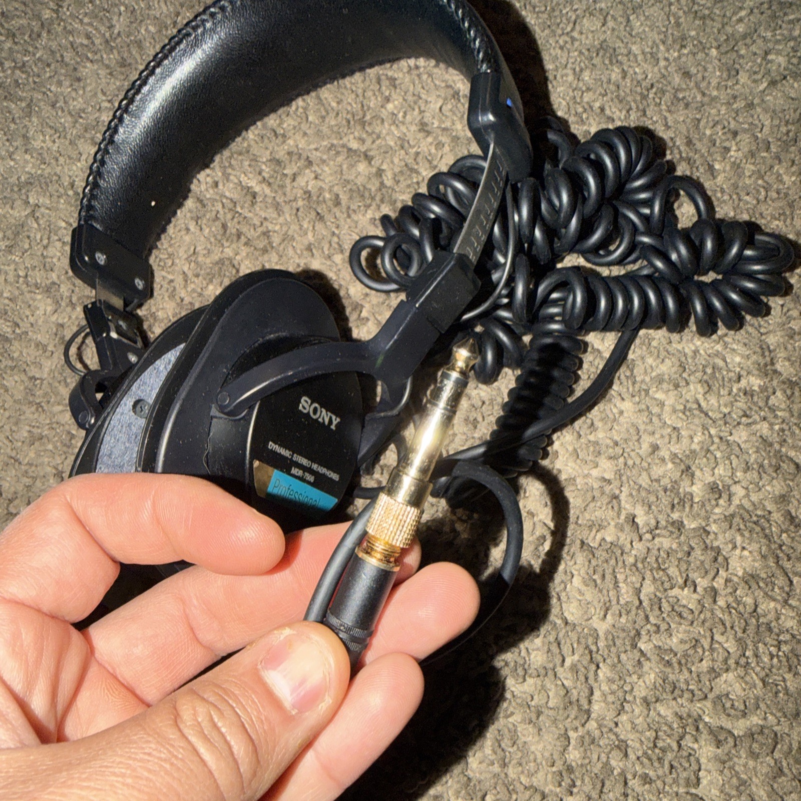 Sony MDR-7506 Wired Over-Ear Dynamic Studio Monitoring – Used Missing Ear Pads