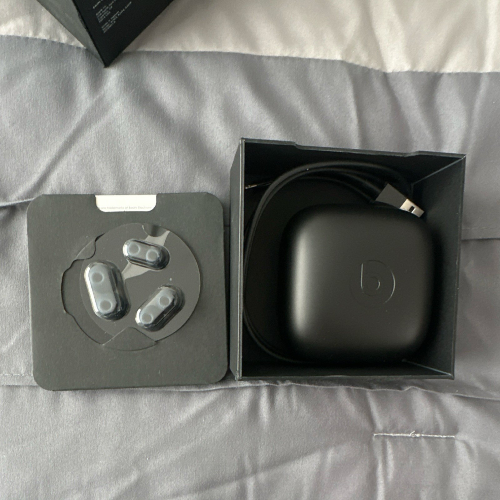 Beats by Dr. Dre Powerbeats Pro Wireless Bluetooth Ear-hook Headphones Black