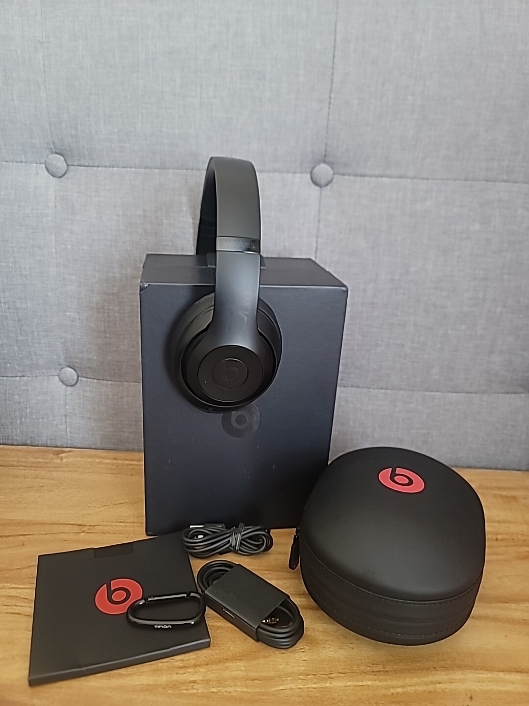 Beats by Dr. Dre Studio3 Over the Ear Wireless Headphones – Matte Black-Used
