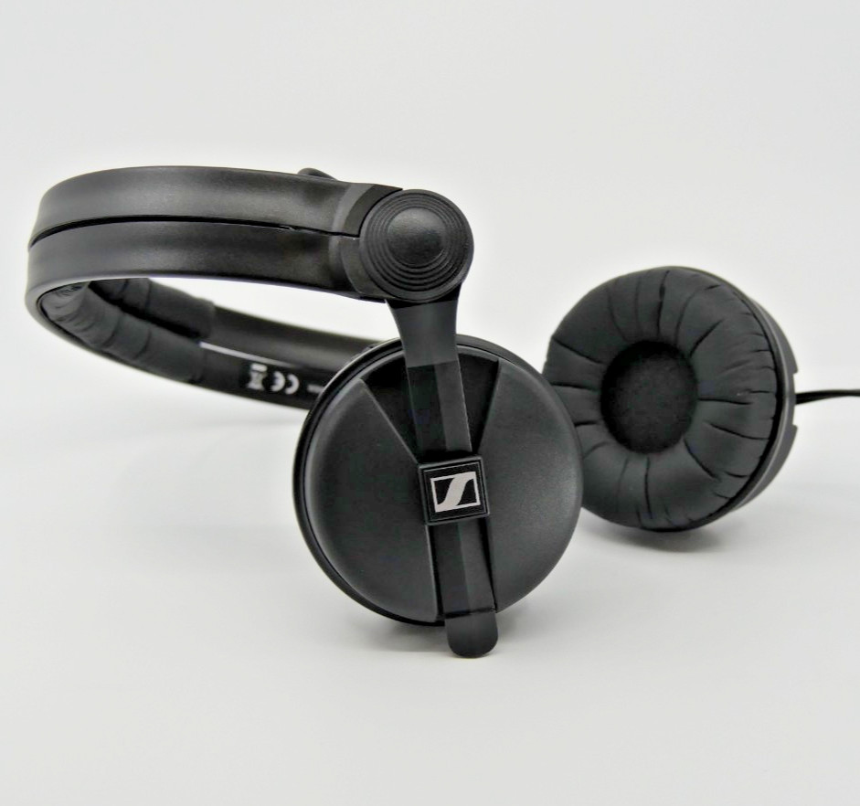Sennheiser HD 25 Over the Ear Professional DJ&STUDIO Headphones —Black