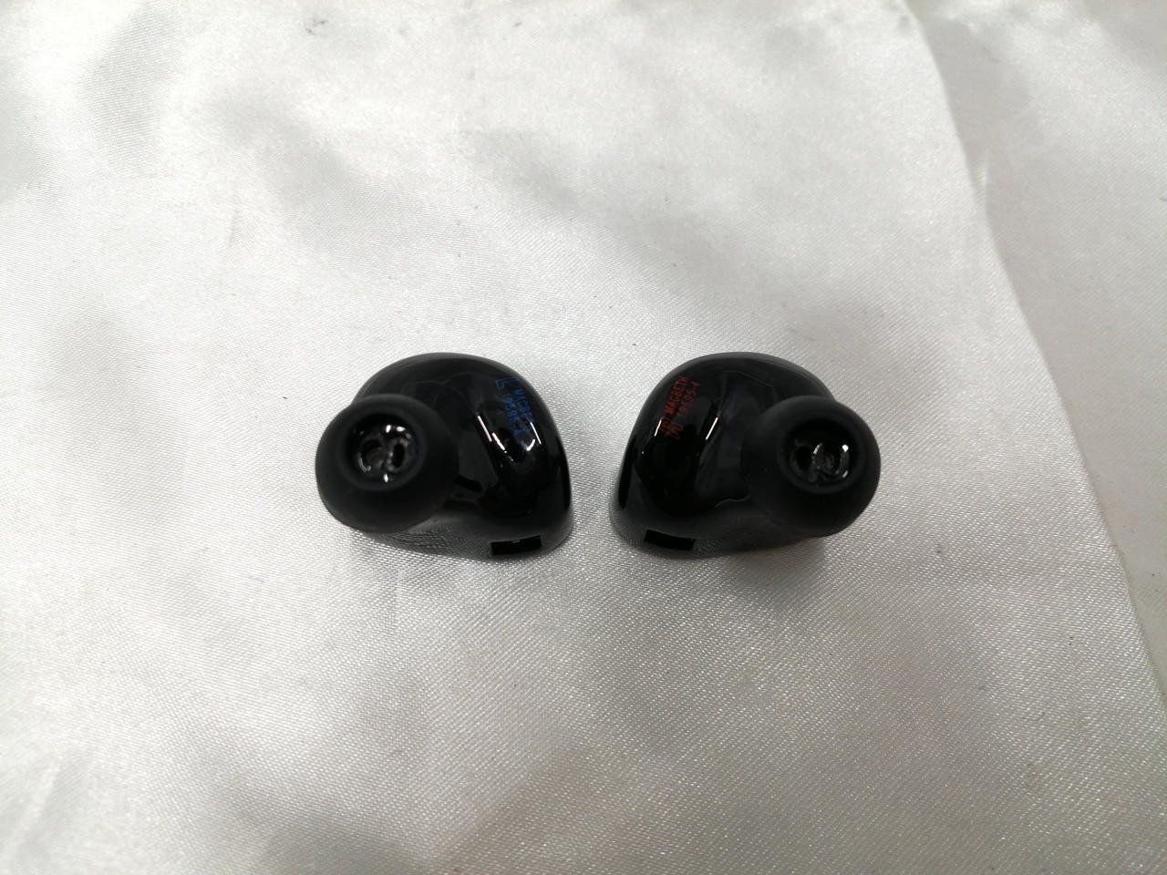 Unique Melody Macbeth Earphones Detachable Cable 20Hz-18kHz