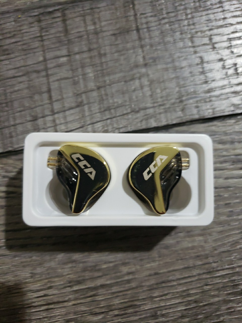 CCA CRA+ In The Ear Headphones Golden, No Mic, 3.5mm Jack ONLY, Tested Working