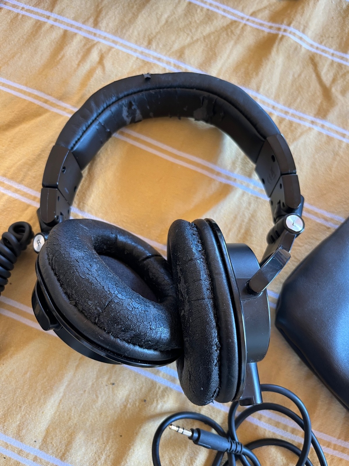 Audio-technica ATH-M50x headphones