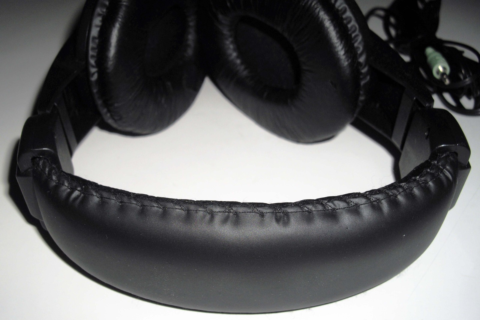 Inland Dynamic Stereo Headphones Black Unknown Model Tested Working