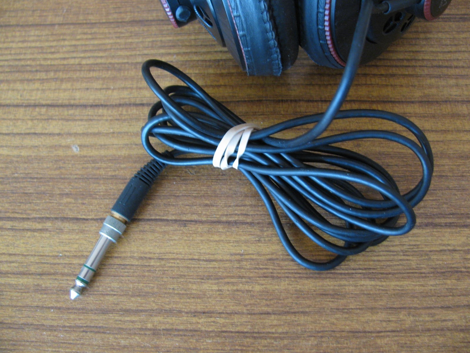 Superlux HD681 Over the Ear Headphones Tested Great Working Condition