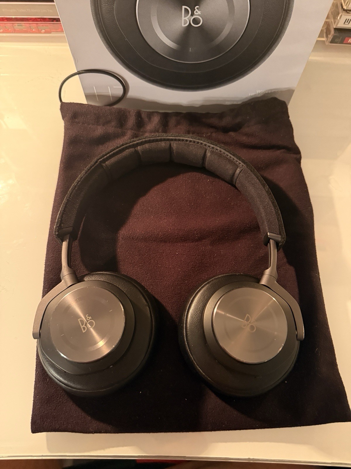Beoplay H7 Wireless Headphones Bang&Olufsen +EXTRA PAIR OF HEADPHONES FOR PARTS