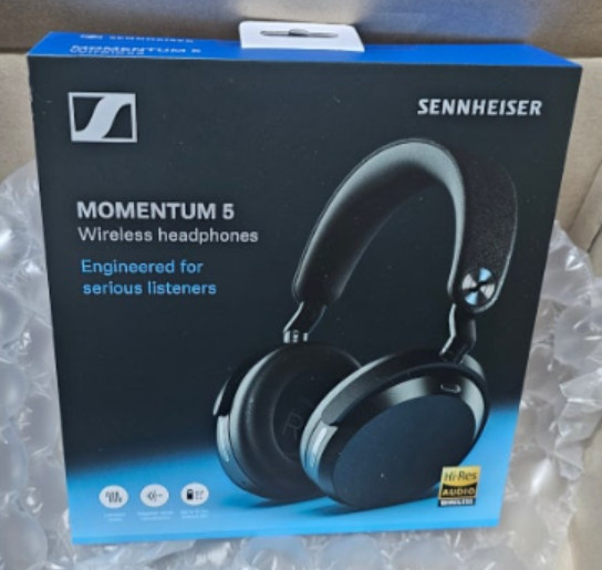 Sennheiser M5AEBT Momentum 5 Wireless Bluetooth Headphones – Black Graphite