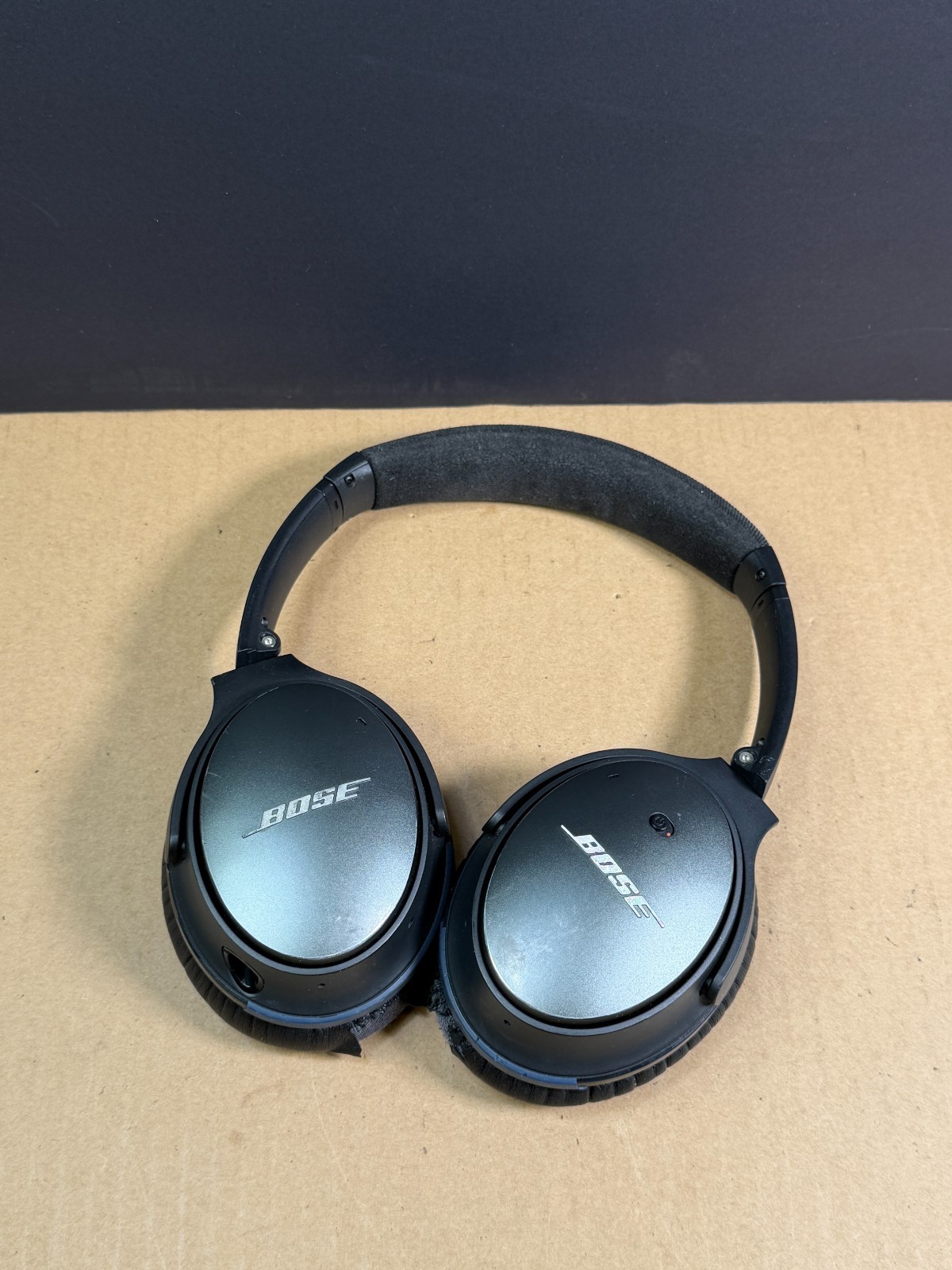 Bose QuietComfort QC25 Wired Noise Cancelling Headphones Need Cushions