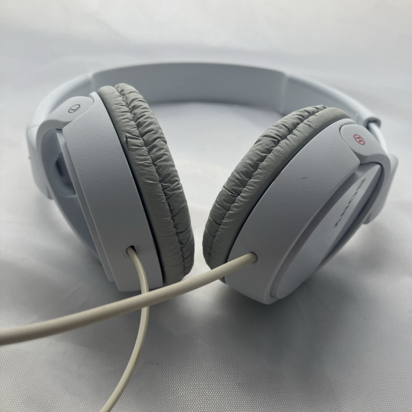Sony MDR-ZX110AP White Wired Headphones with Built-In Microphone