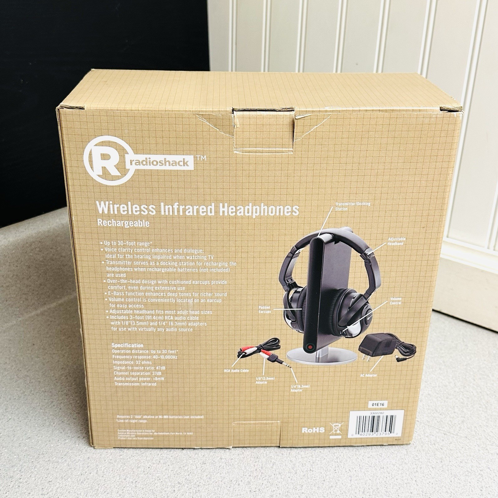 Vtg Radio Shack Infrared Wireless Headphones w/Transmitter Rechargeable 3300280