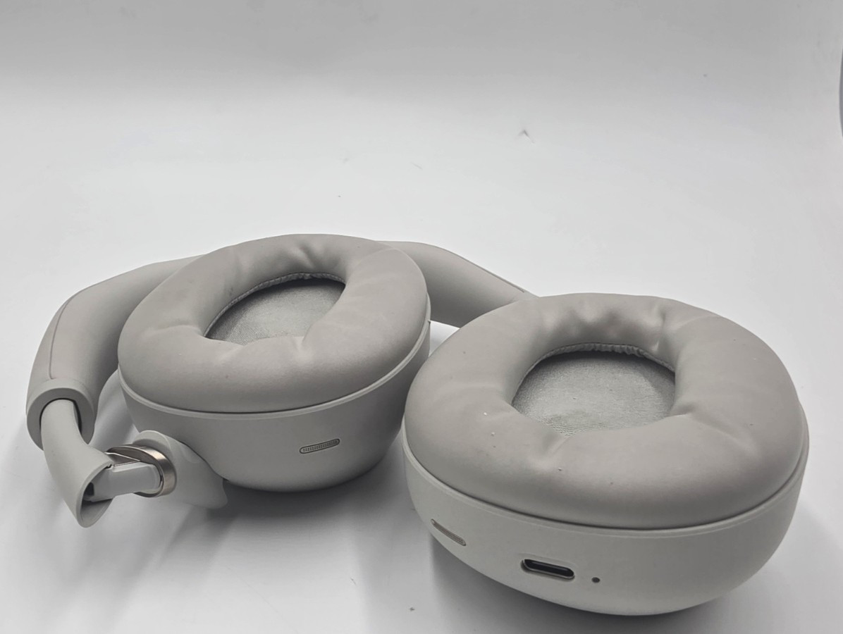 Sony WH-1000XM6 The Best Wireless Noise Canceling Headphones