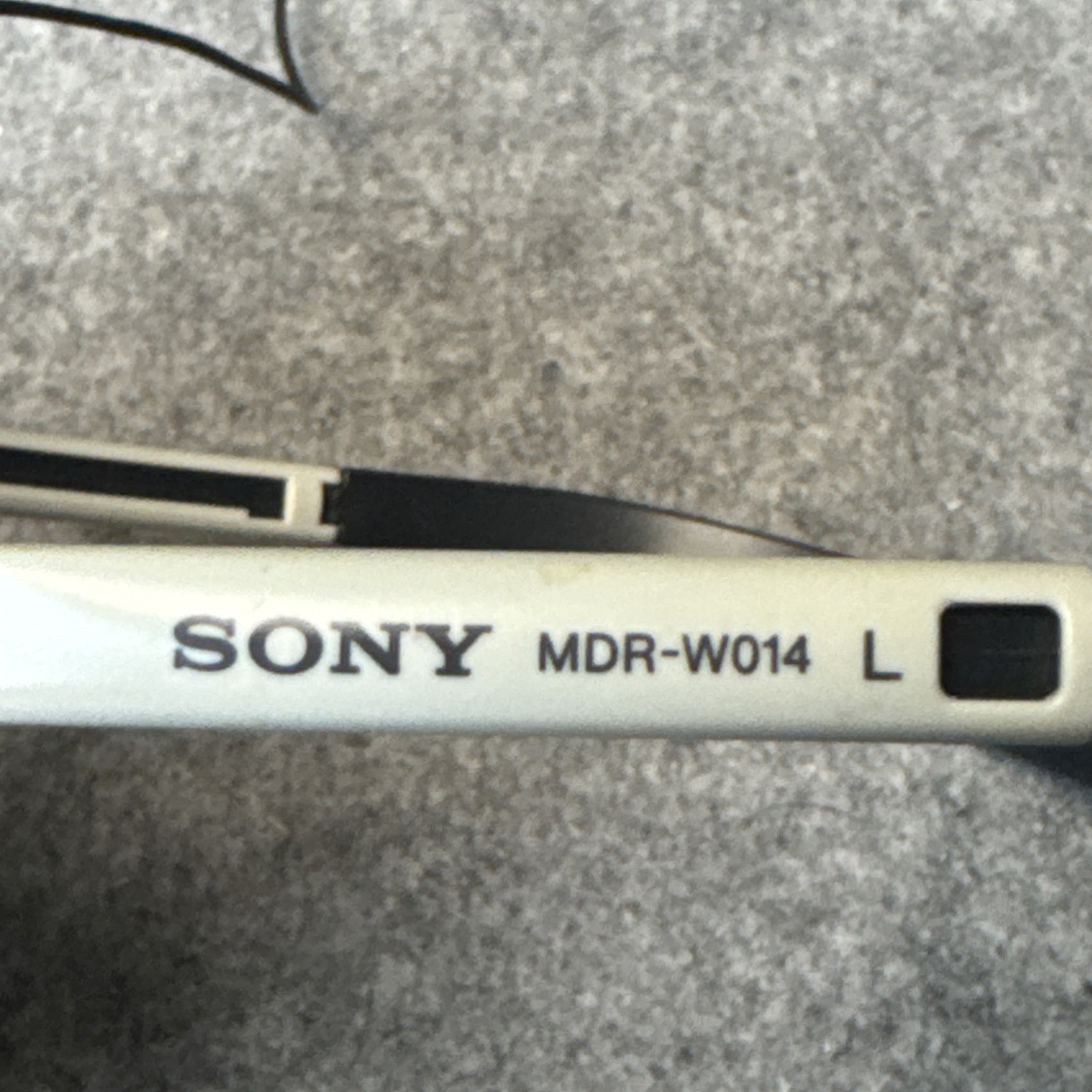 Sony Sports Walkman Headphones MDR-W014 White Orange In-Ear 3.5mm Jack
