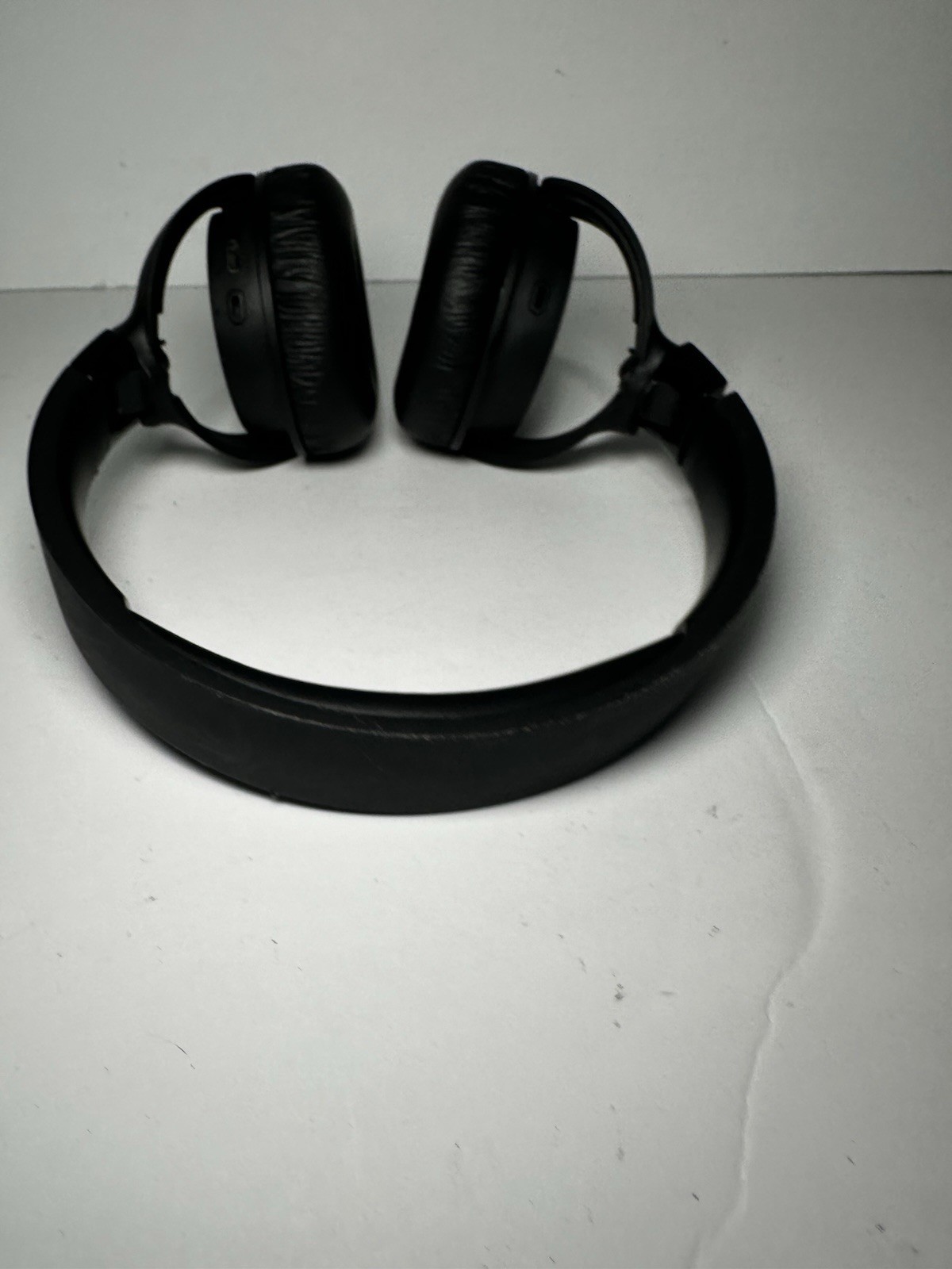 JBL TUNE 670NC BLUETOOTH HEADPHONES (P19013378)