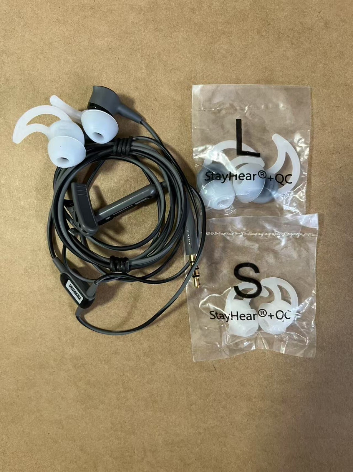 Bose SoundTrue Ultra in-ear Headphones Headsets for Apple ios – Charcoal Black