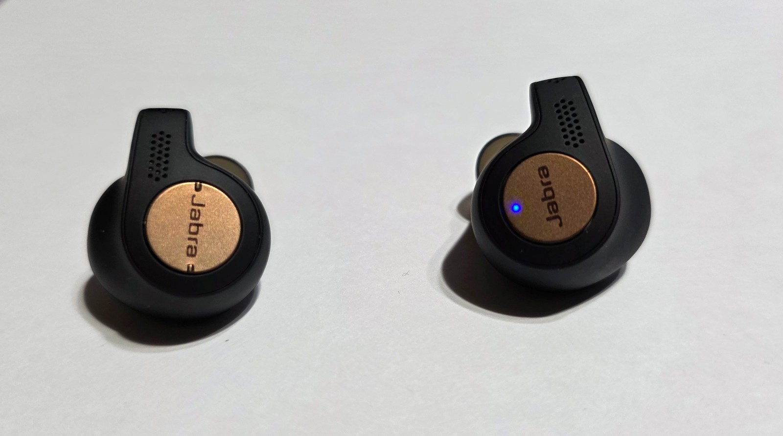 Unused Copper Black Jabra Elite 65t ACTIVE Wireless Earbuds w Charger in Bulk Pk