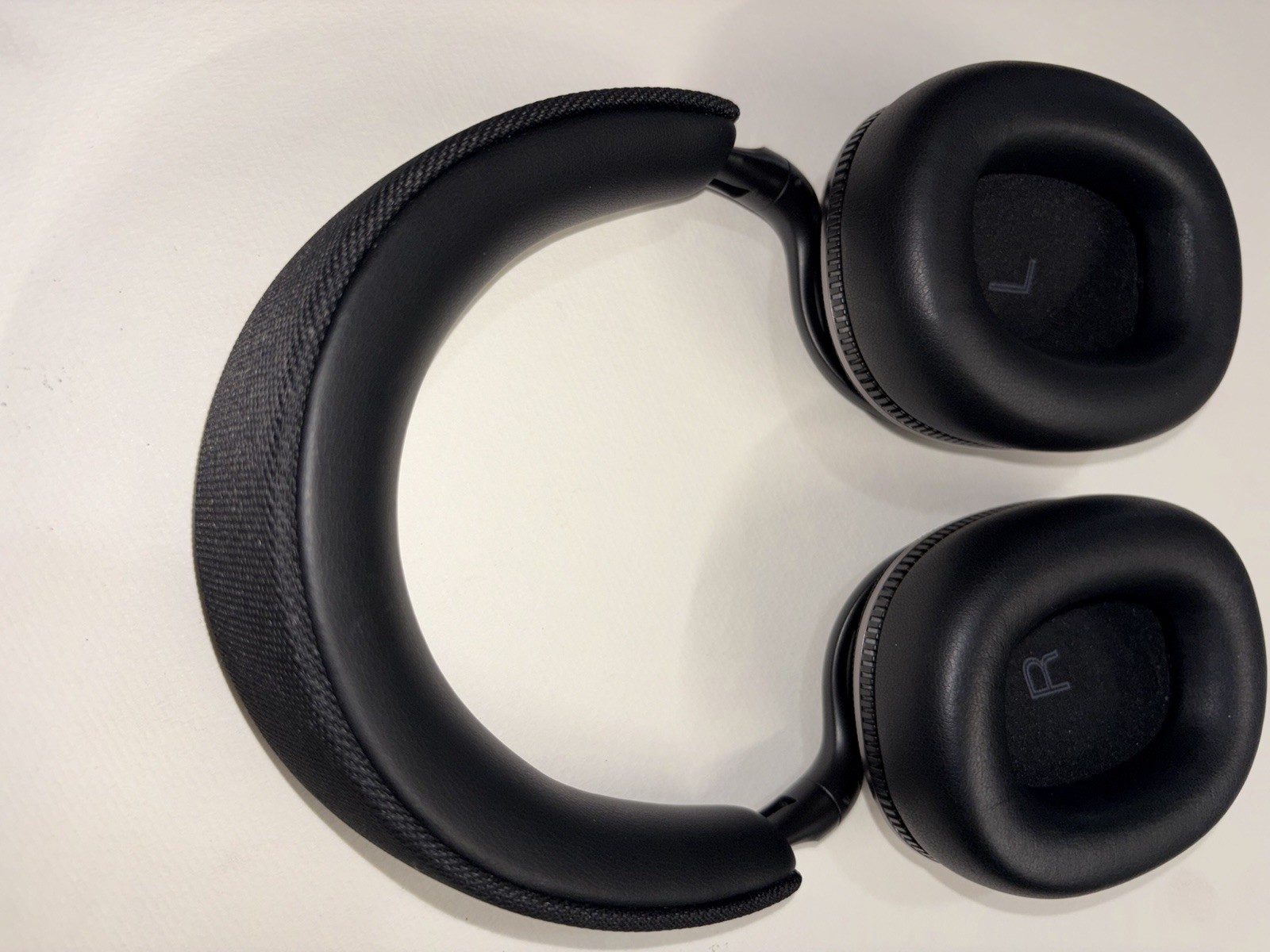 EUC Bowers & Wilkins Px7 S3 Wireless ANC Over Ear Wireless Headphones W Box Case
