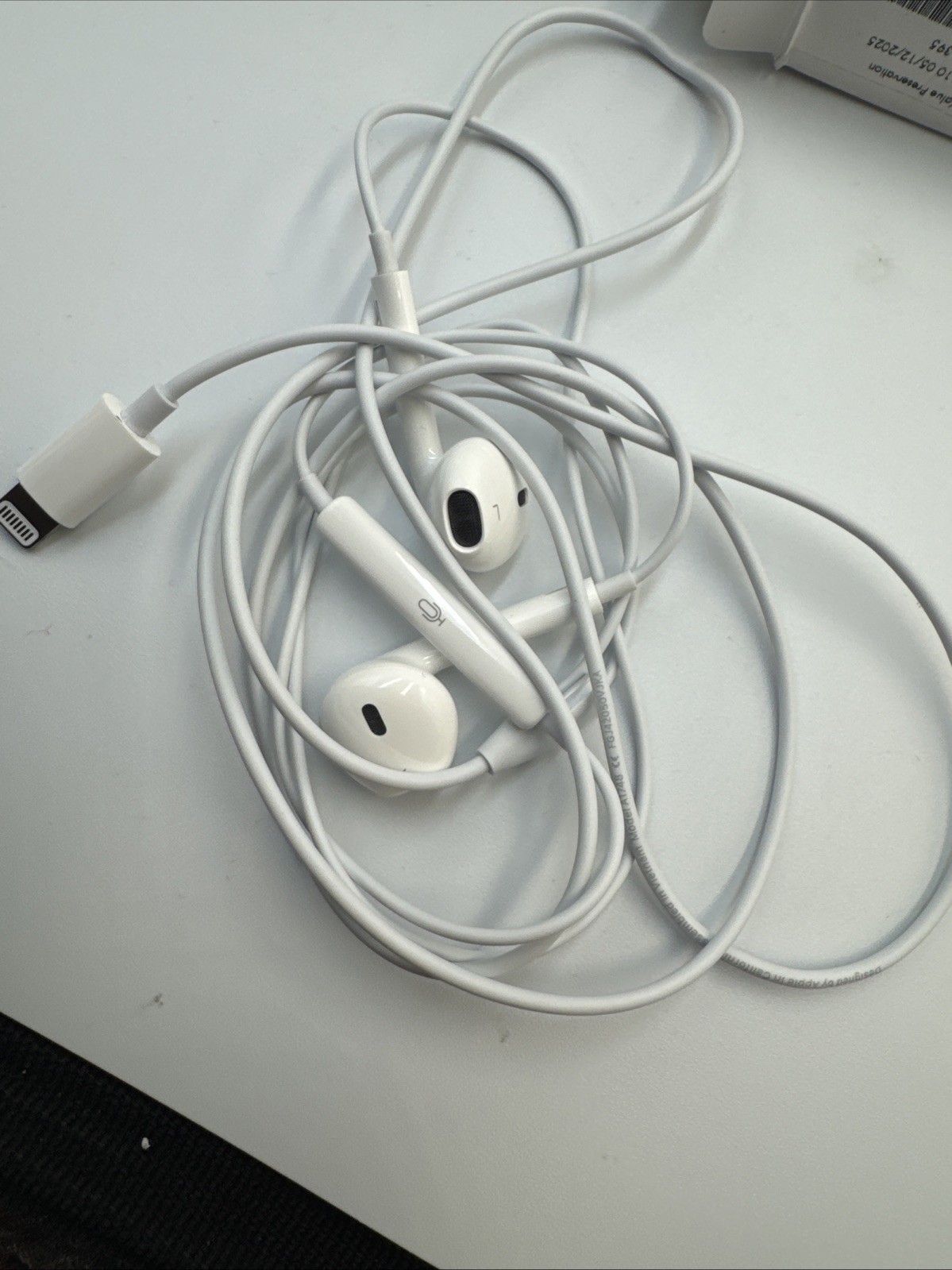 Lot 25 Apple EarPods Lightning A1748 OEM iPhone Headphones Tested Clean