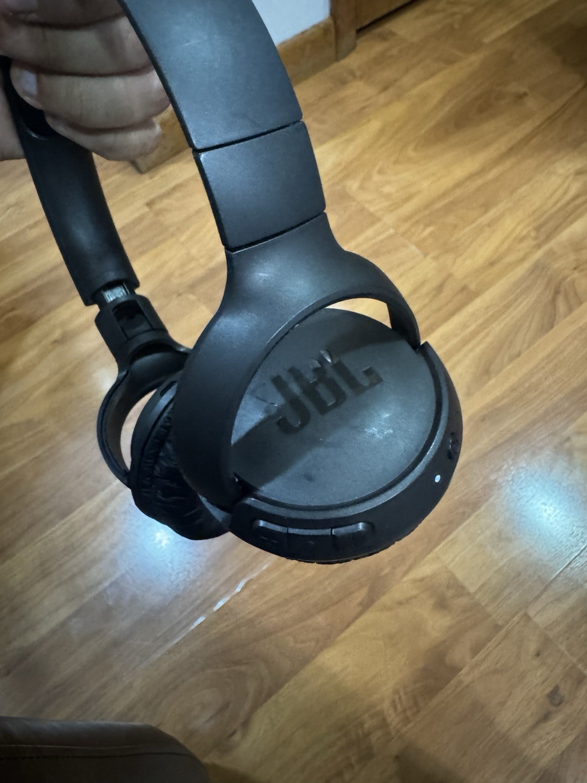 JBL Black On-Ear Wireless Bluetooth Headphones Headband, Double Earpieces