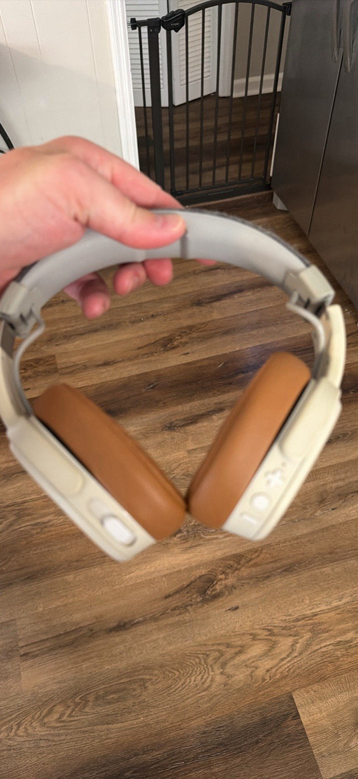 Skullcandy Crusher Evo Wireless Bluetooth Headphones – Tan/White