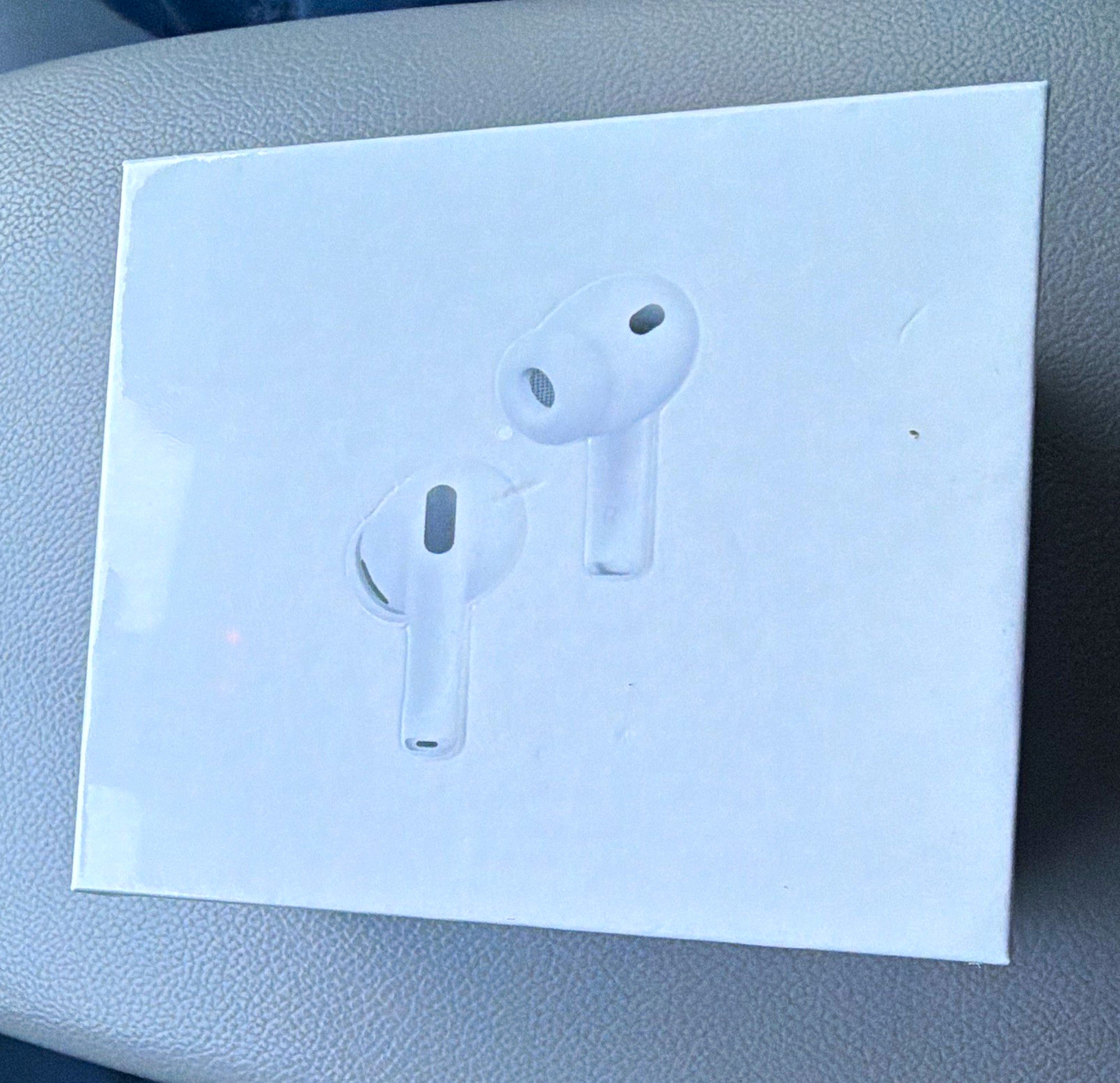 Apple AirPods Pro 3 White In-Ear Earbuds w/ Charging Case, ANC, Bluetooth