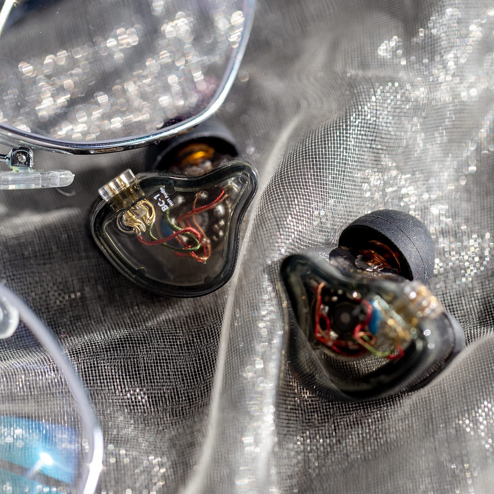 Wired Earbuds Clear Black Bass HiFi Earphones Musicians Singers Stage Studio