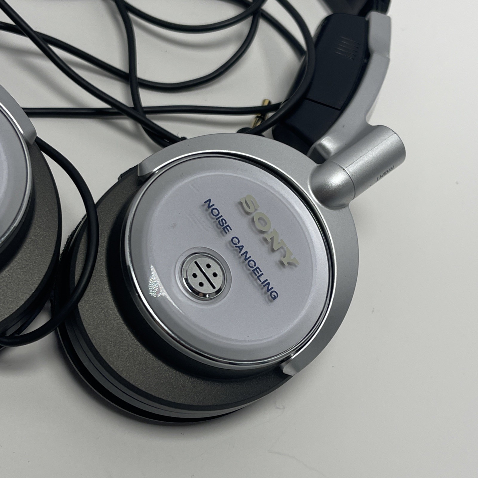 SONY Noise Canceling HeadPhones MDR-NC6 – Testd and Working – Needs Pads