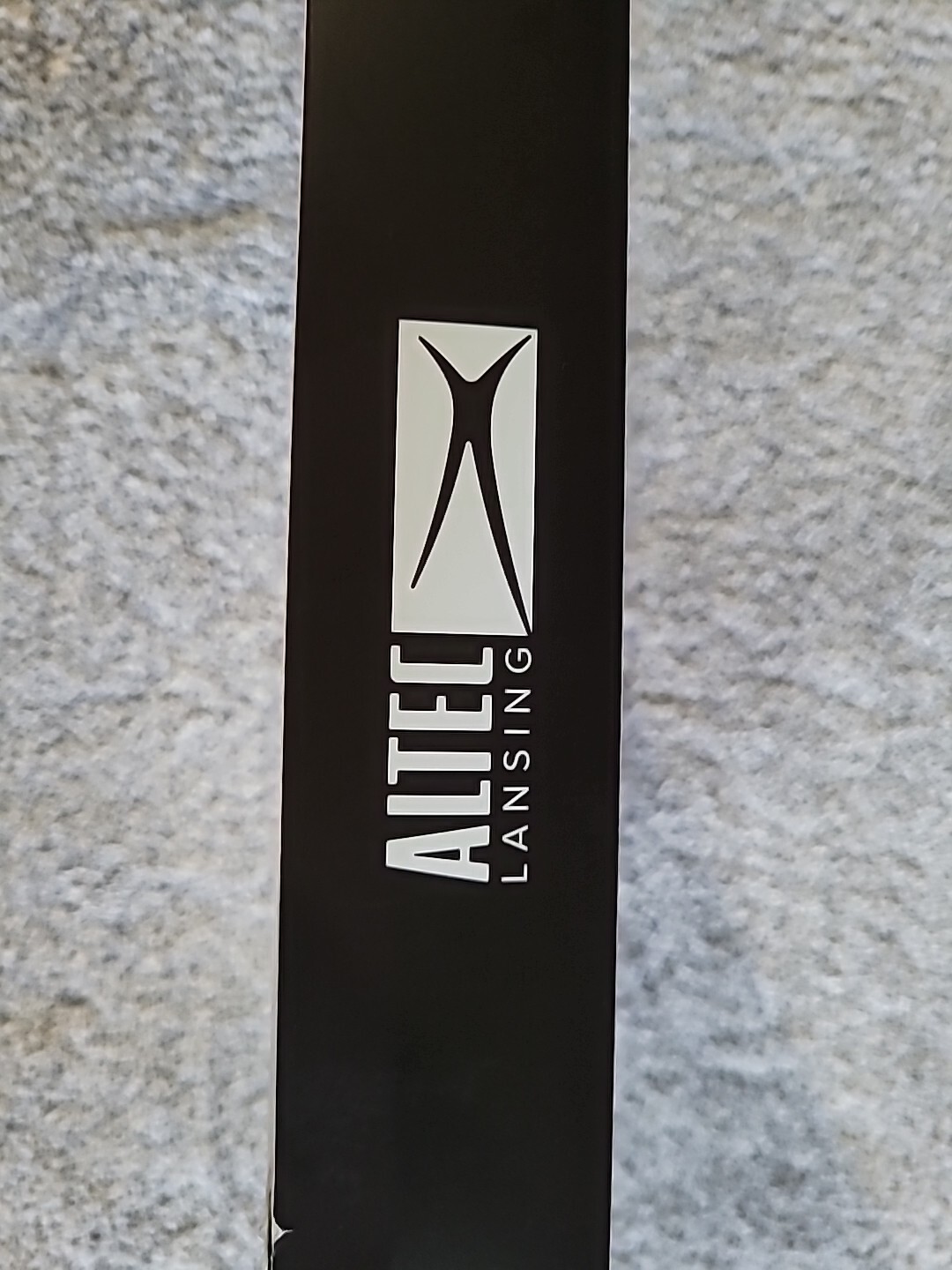 Altec Lancing Nanophones Ear Wireless Headphones 16 Hours
