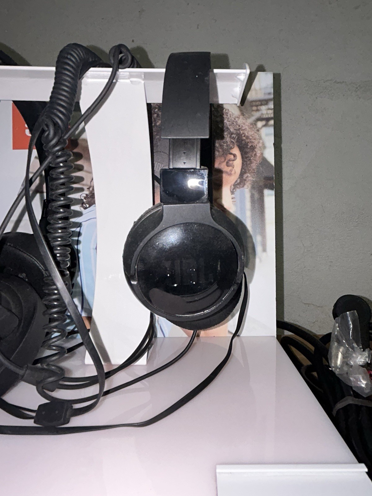 JBL Tune Series 600BTNC & 750BTNC Headphone Display Store Model Tested & Works