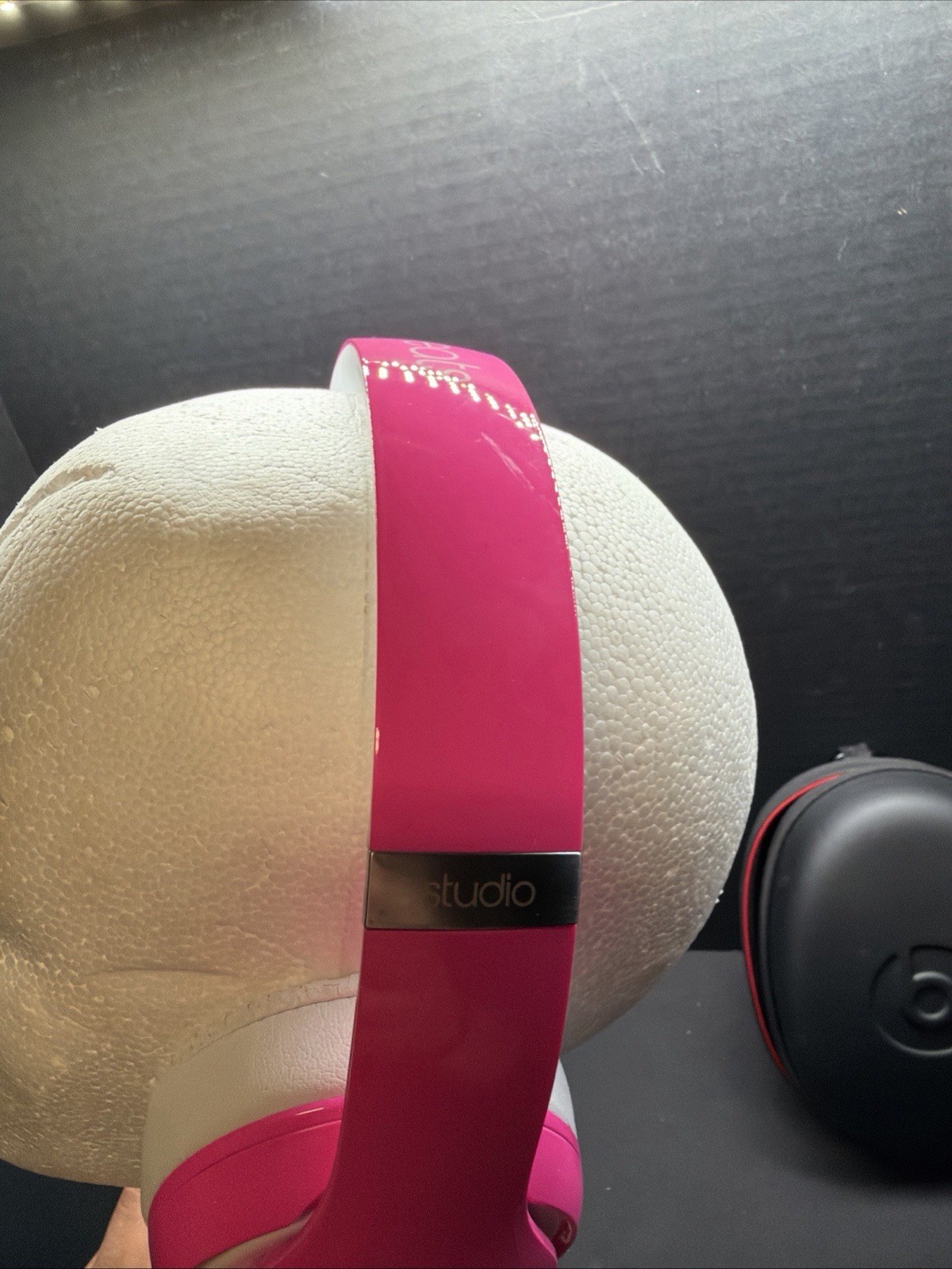 Apple Inc.Limited Edition Hot Pink Beats Studio By Dr.Dre