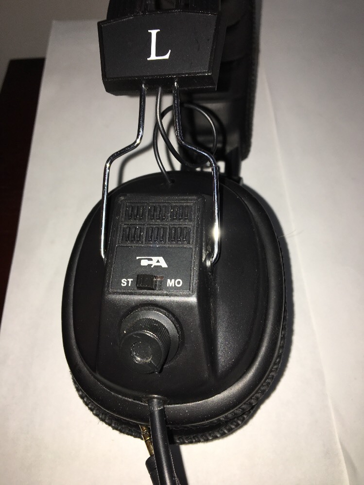 Home Stereo Extra Cushion Headphones W Mini Jack & Full Size Adapter Jack