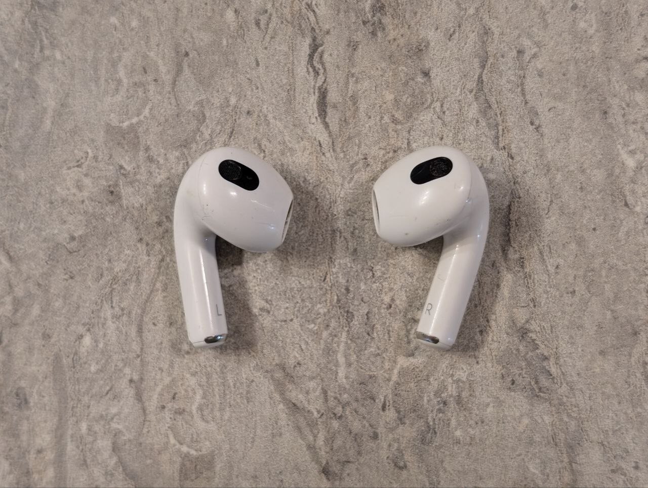 Apple AirPods 3rd Generation LEFT and RIGHT Airpods (NO Charging Case)
