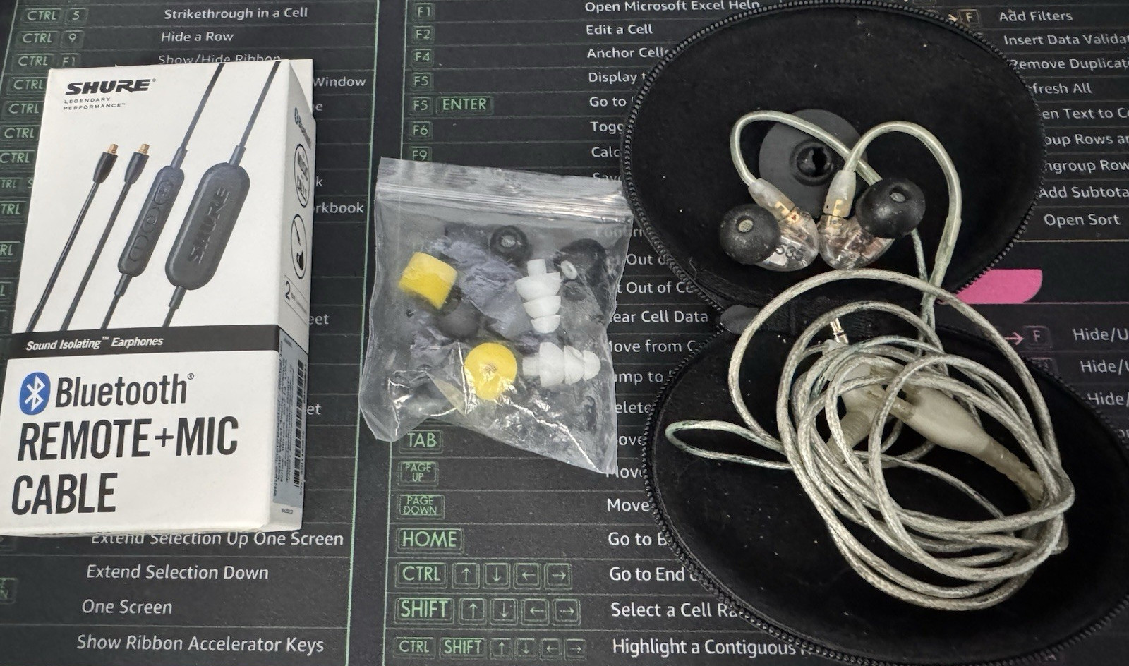 Shure SE535 Sound Isolating In-Ear Earphones with Shure RMCE-BT1
