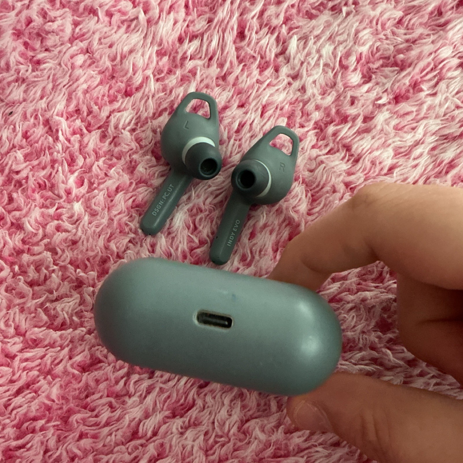Skullcandy Indy Evo True Wireless Bluetooth Earbuds with Charging Case Gray