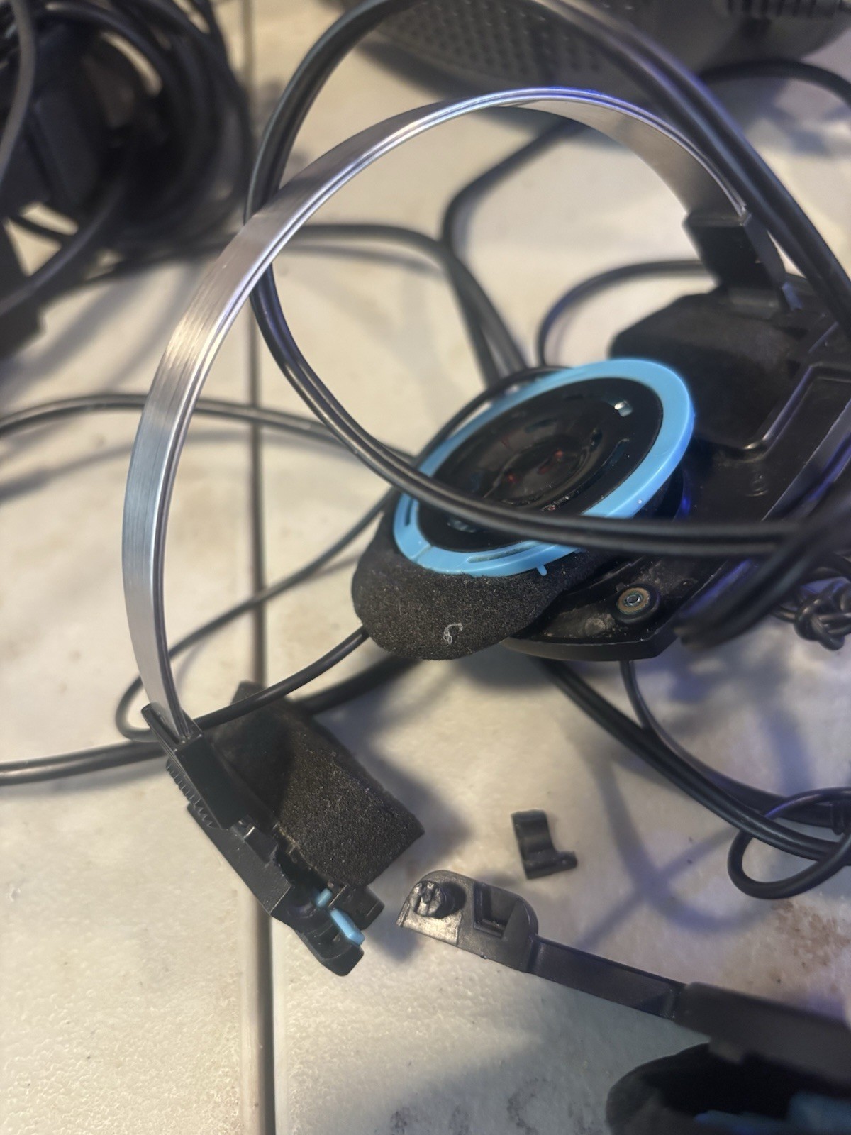 Lot of 6 used monitor headphones – AKG K44, K55, K52, Koss Porta Pro