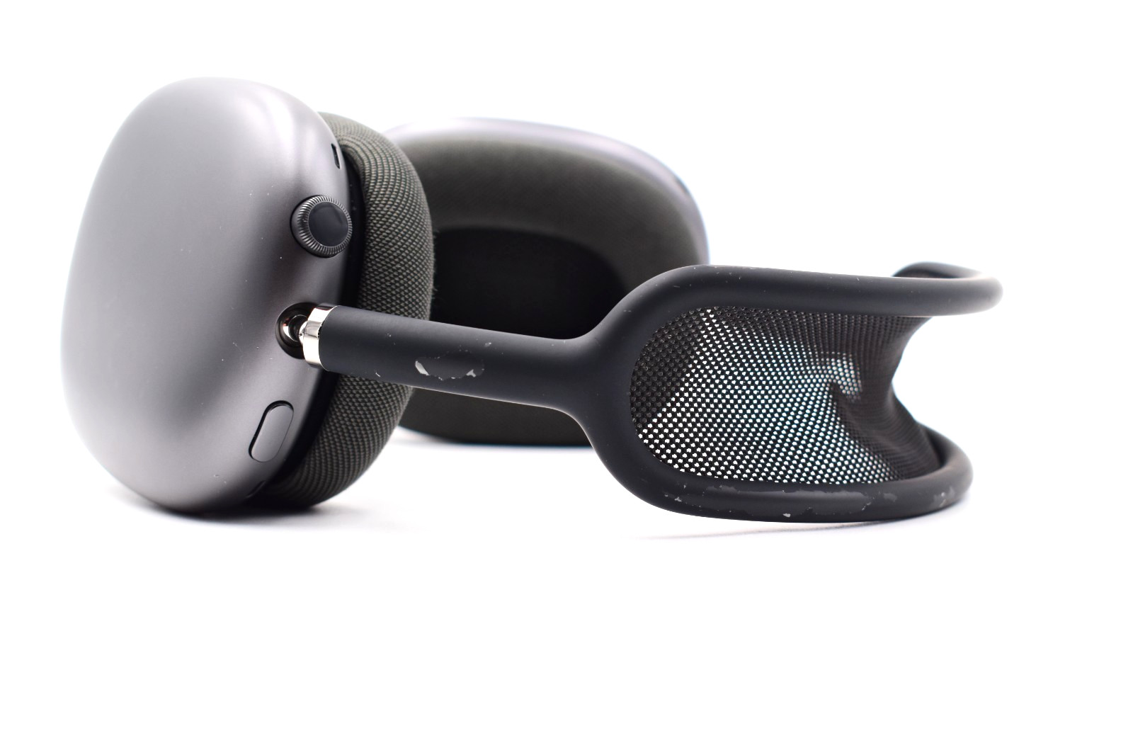 Apple AirPods Max – Over-Ear – Lightning – Space Gray – (COSMETIC DAMAGE)