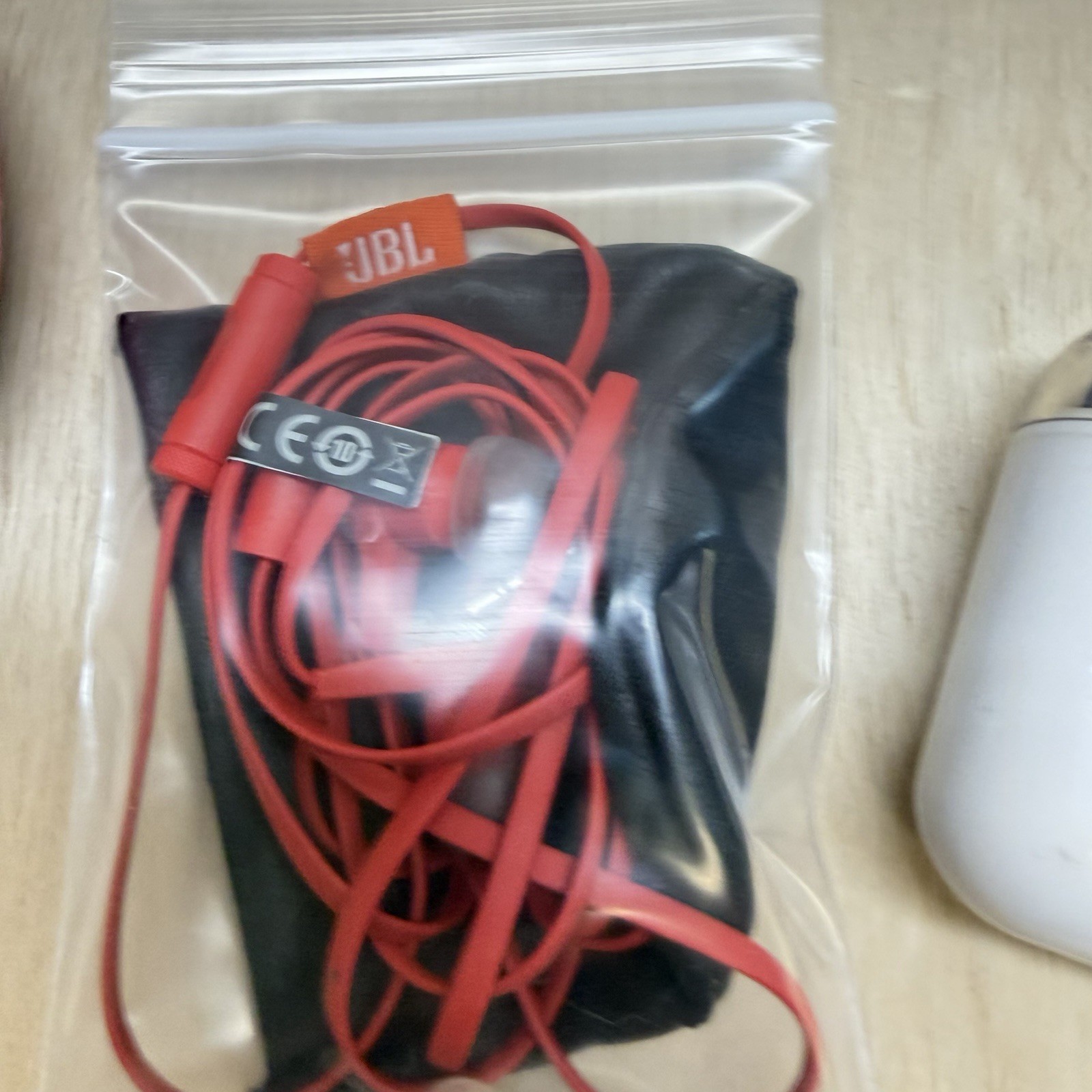 Wired Wireless Earbuds Mixed Lot of 11 JBL Apple Peloton Unbranded