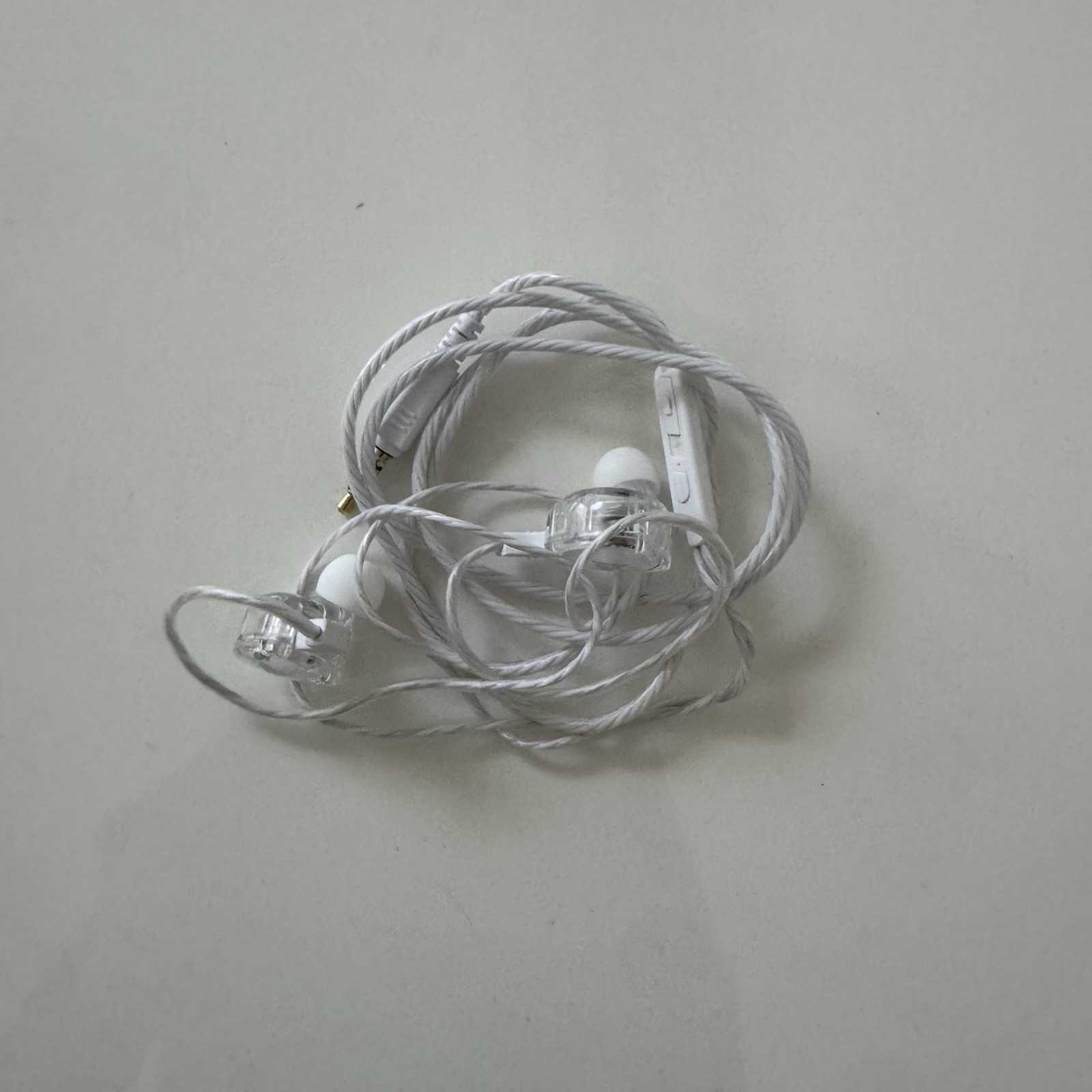 Clear/White Wired In-Ear Earbuds with Silicone Tips Double Earpieces