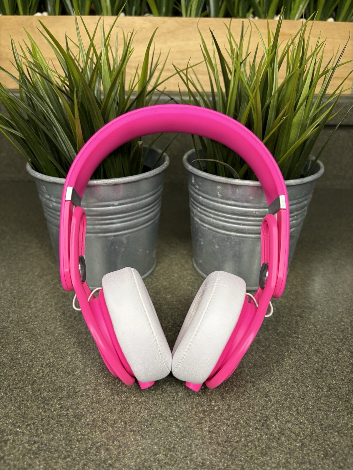 Beats by Dr. Dre MIXR Over the Head DJ Headphones Hot Pink Value $200