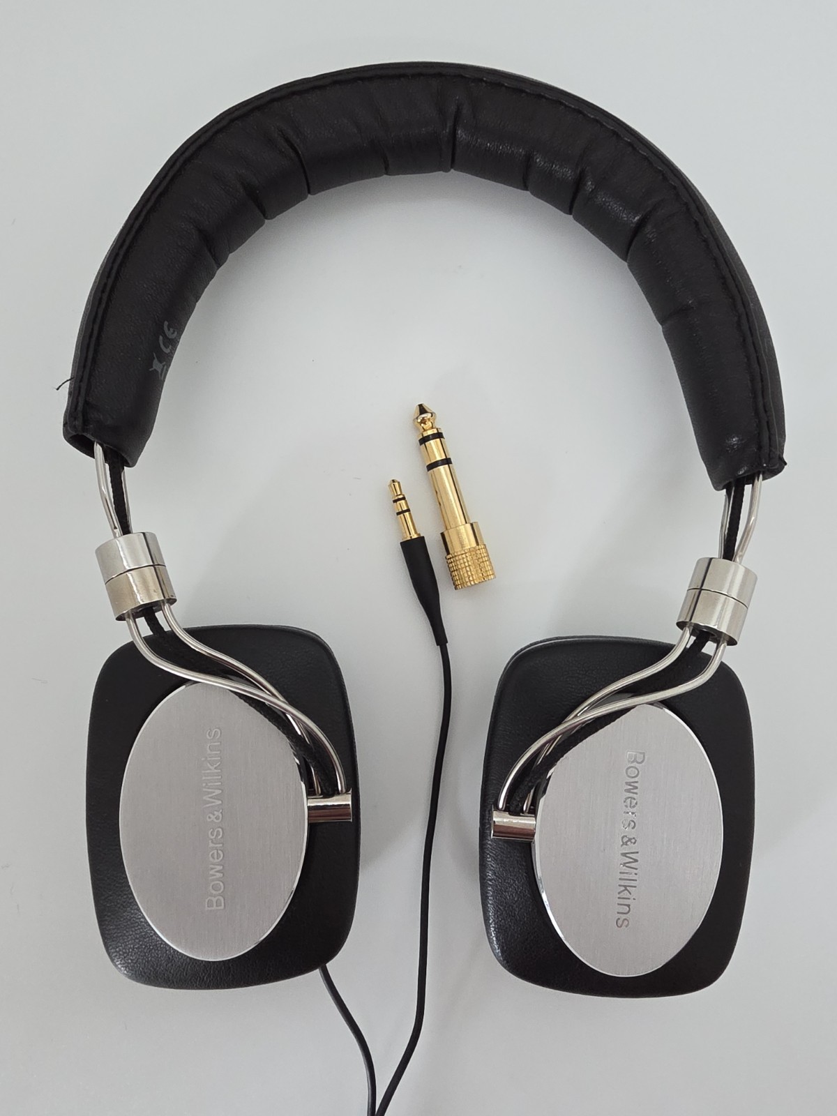 Bowers & Wilkins P5 Wired Headphones 3.5mm Audio + Adapter Premium Modern Sound