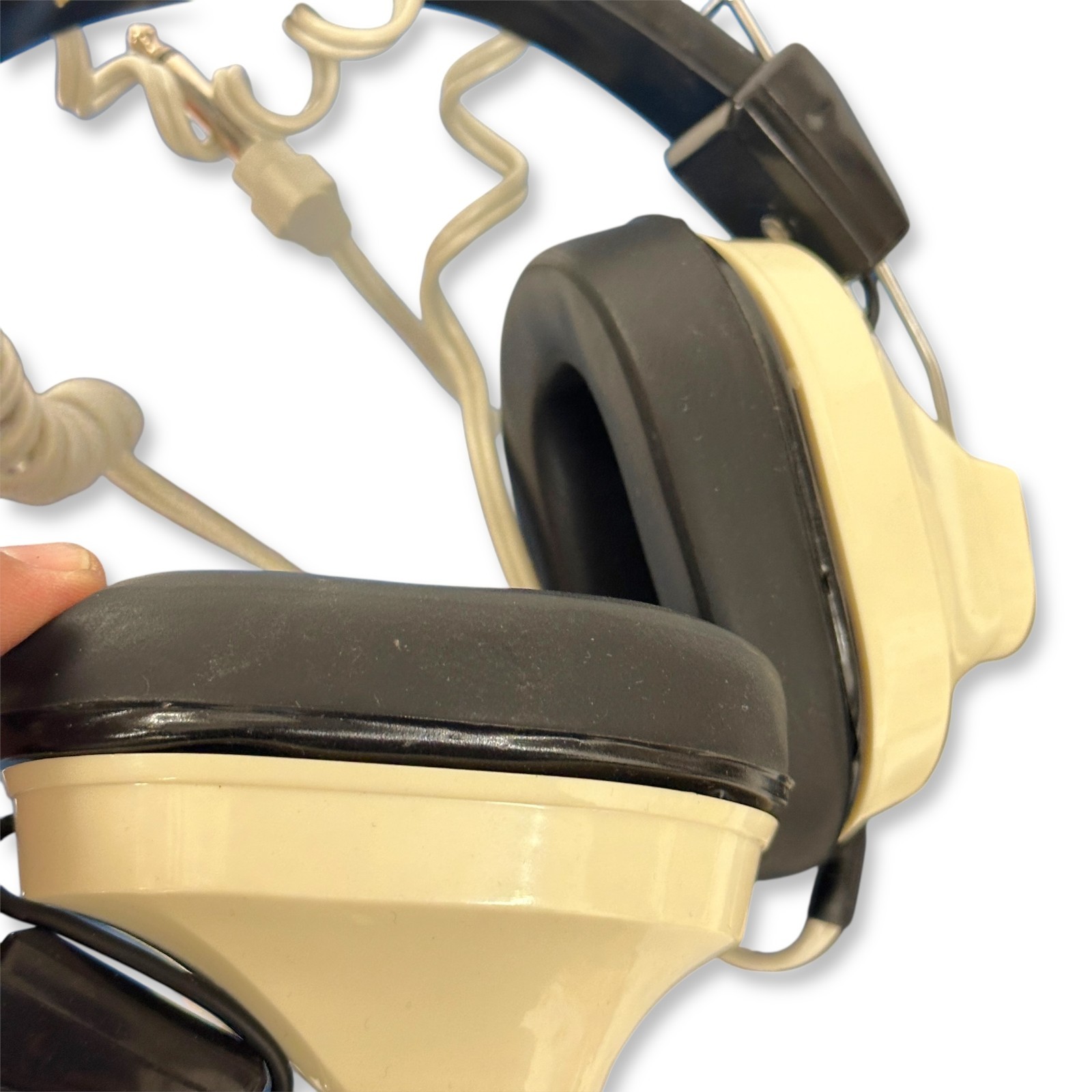 MPC Educational Systems MX-300 600 Ohm Headphones Set with Case – Lot of 3