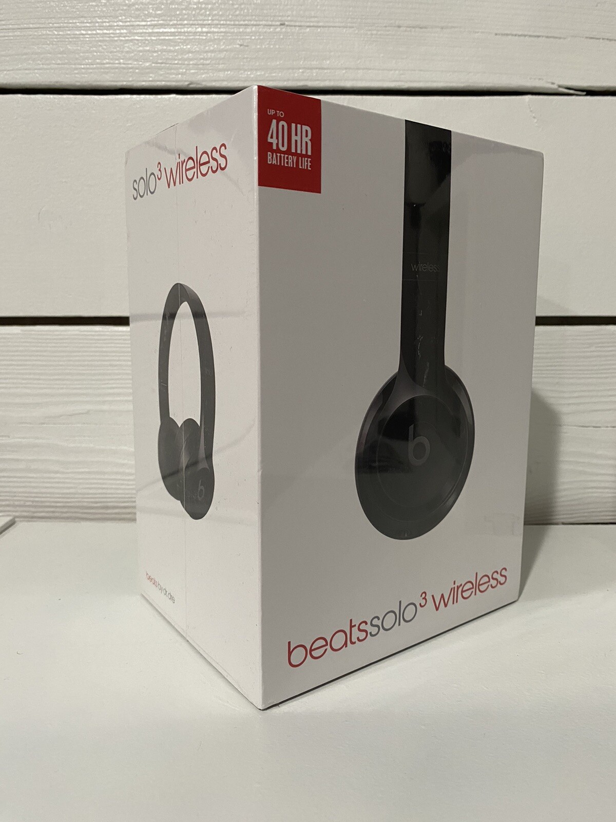 Beats by Dr. Dre Beats Solo3 Wireless On-Ear Headphones – Gloss Black