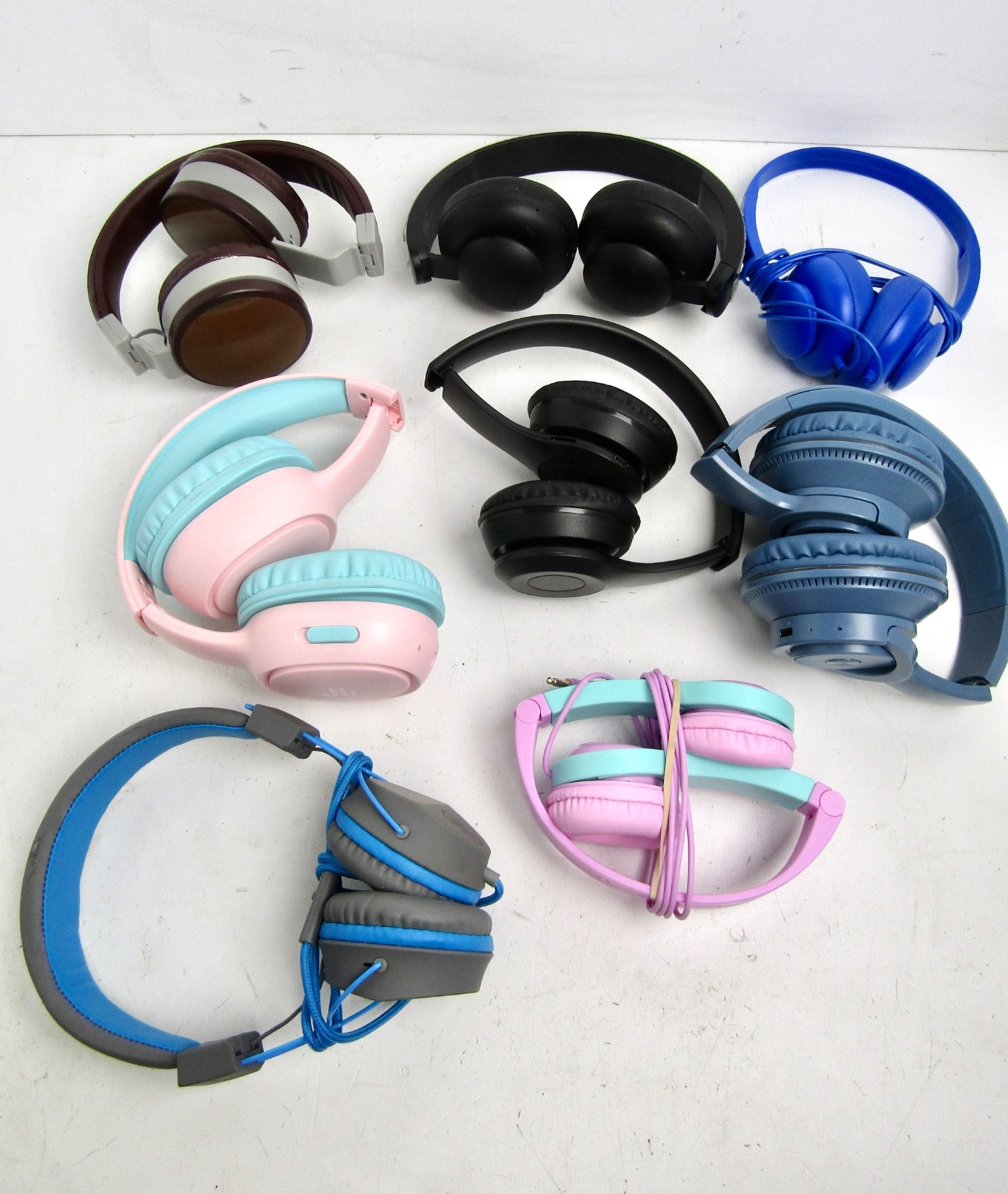 Lot of 8 On Ear Headphones with Adjustable Headband, Wireless & Wired – Used