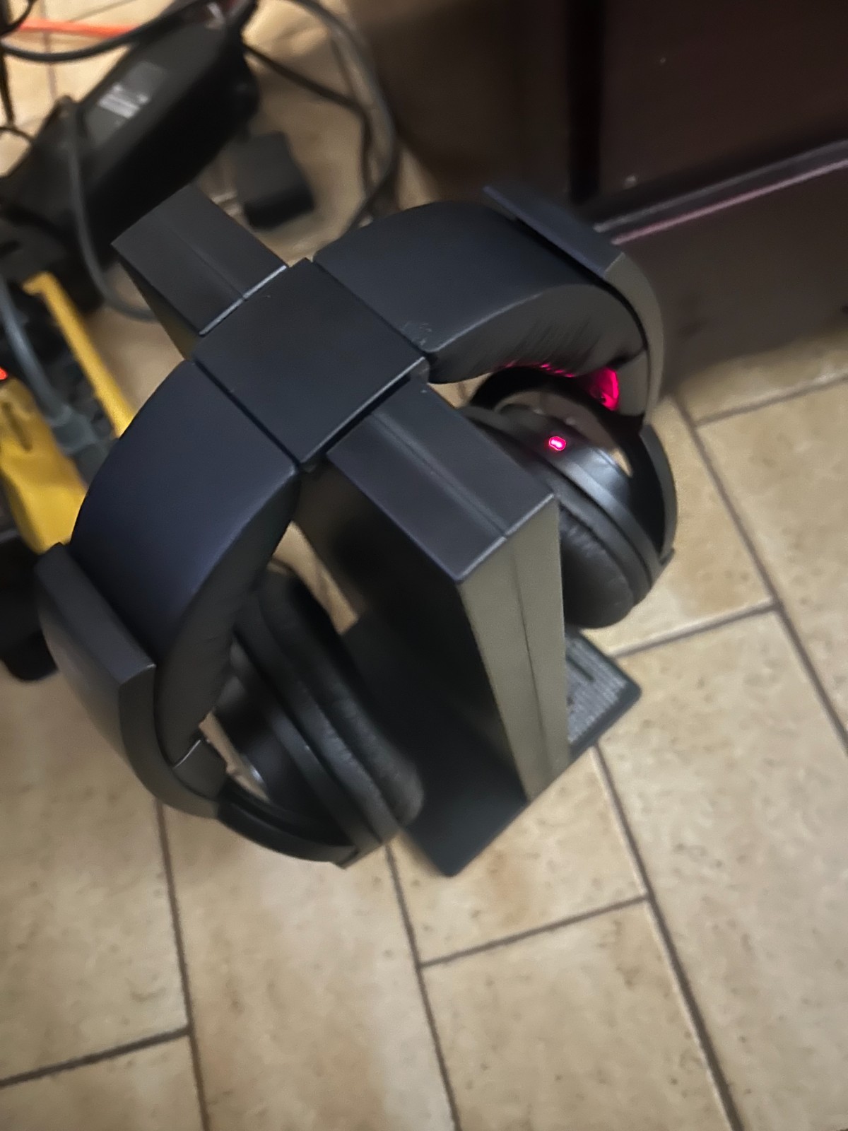 Sony Wireless Over Ear Headphones Black MDR-RF985RK