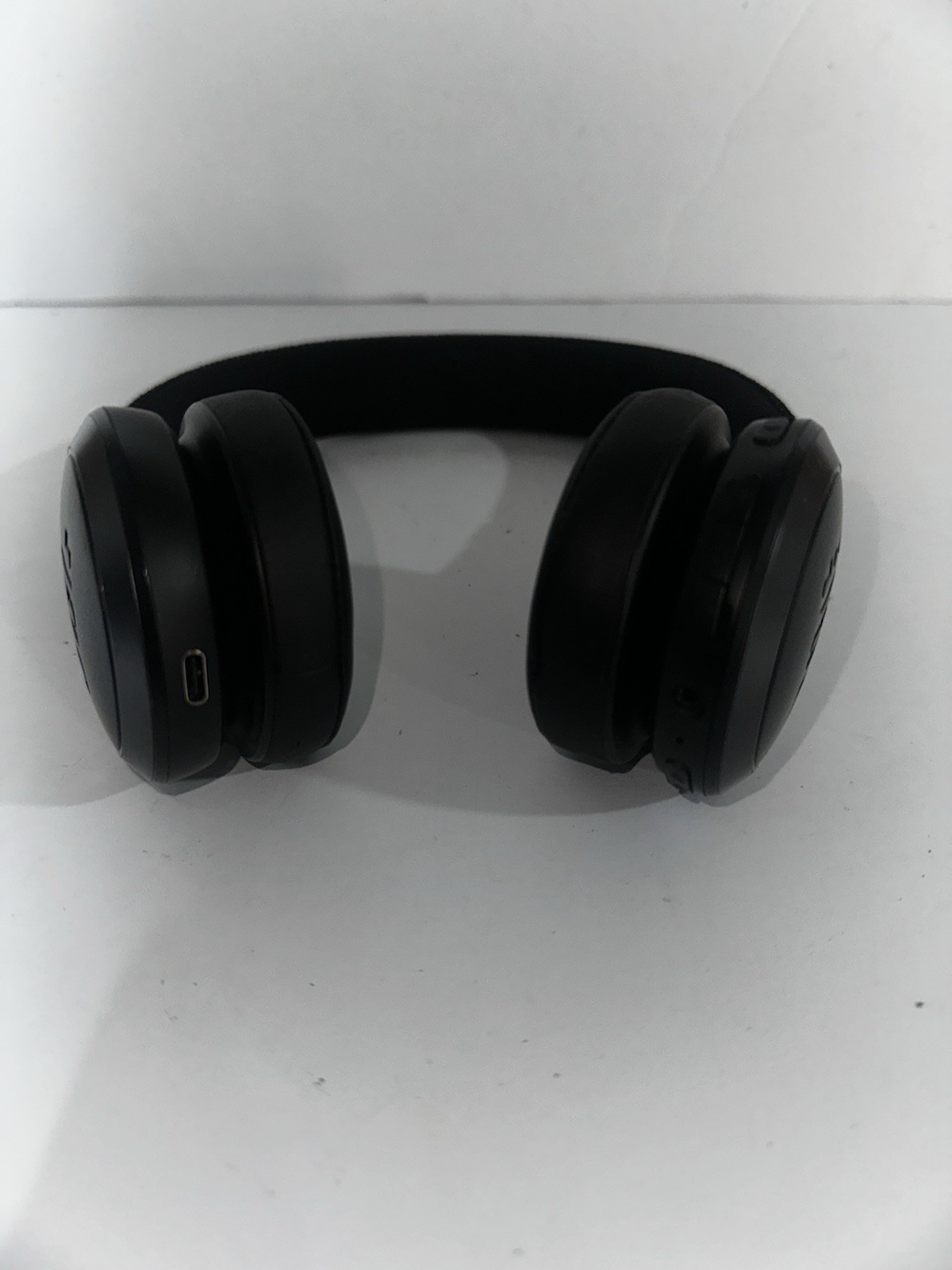 JBL Live 460NC – Wireless on-ear NC headphones – Black – NIB