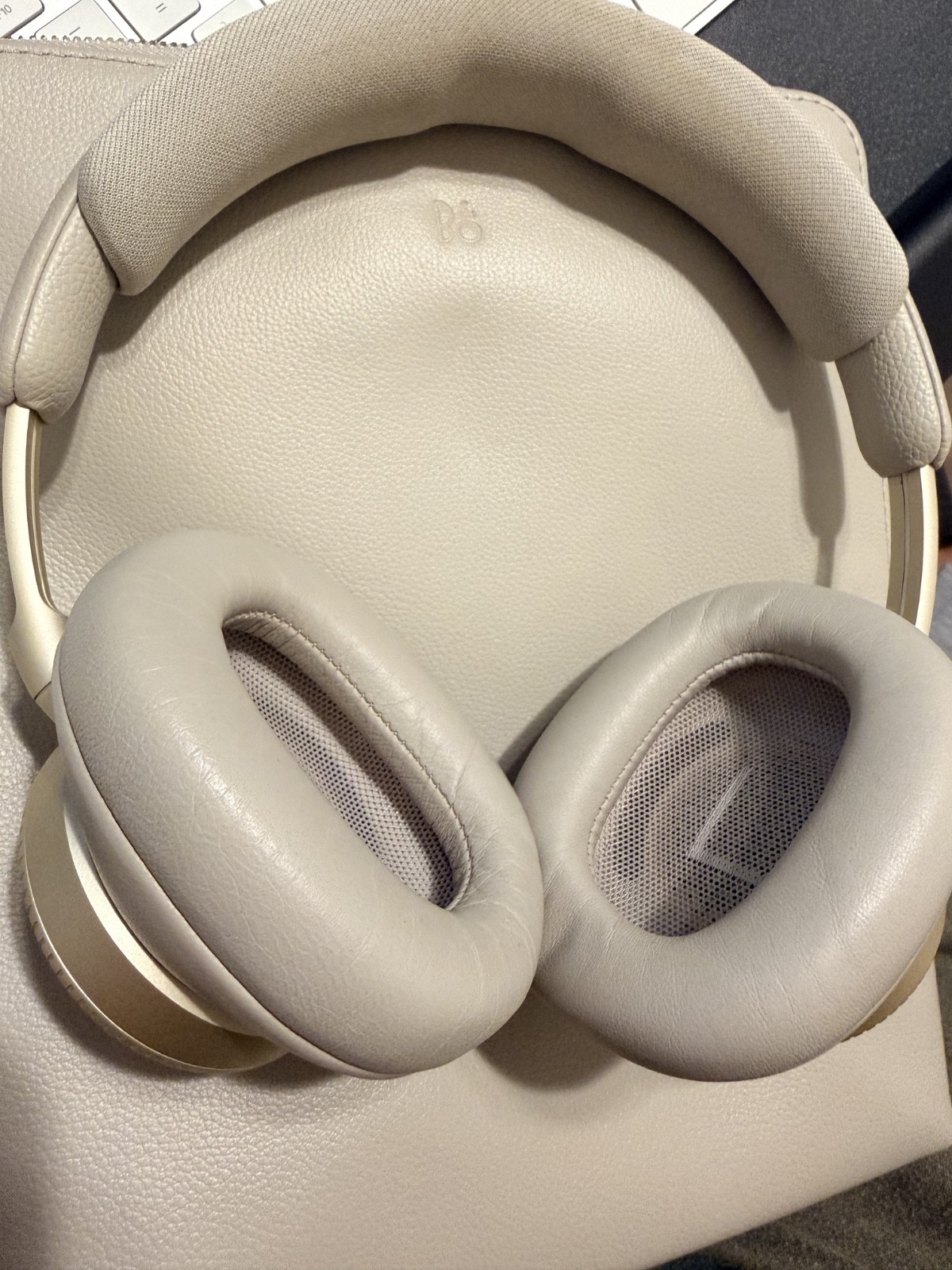 BANG & OLUFSEN Beoplay H100 Hourglass Sand Headphones – Lightly Used