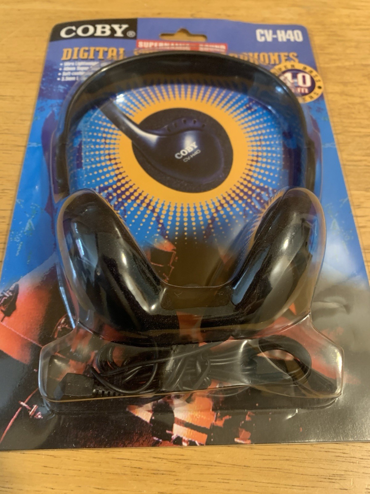 New Sealed Coby Digital Stereo Headphones Super Bass- With Plug-CV-H40