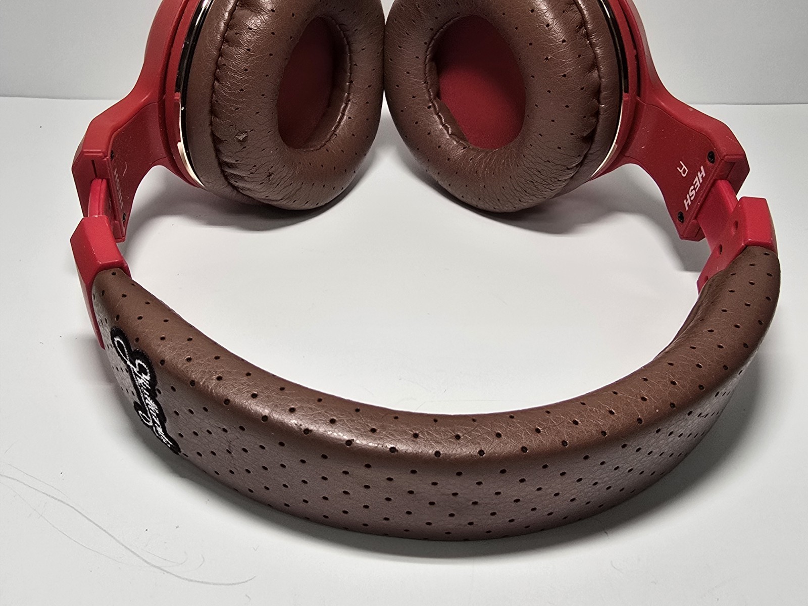 Skullcandy Hesh Brown And Red First Generation Headphones Operational